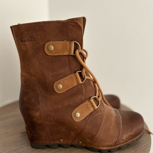 Women’s Sorel Boots - Picture 1 of 3